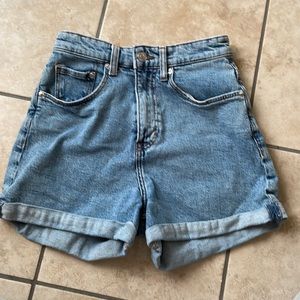 H&M high rise mom shorts